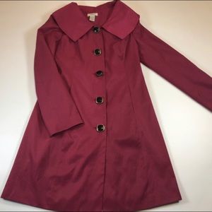 EUC Vertigo Paris Burgundy Vintage Wide Collar Raincoat - Sz Small - Worn Once!